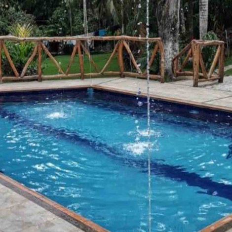 construction-worker-planning-contractor-developer-PJYYTH5-1600x900